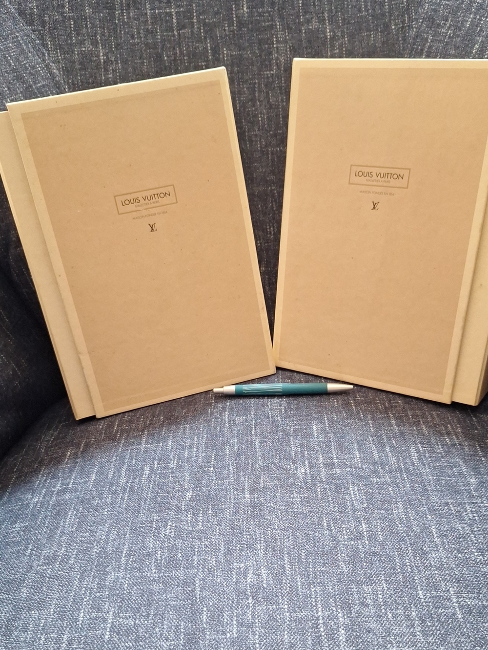 LV Packaging For Agenda Refill (2)